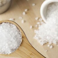Xông vùng kín bằng phèn chua có tác dụng gì?