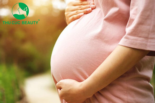 Mang bầu có cắt mí được không?