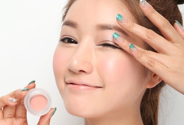 Bóc mỡ mí mắt trên giá bao nhiêu? Cách giảm mỡ mí mắt 3 lay-mo-mi-mat4