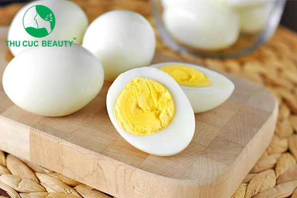 Cắt mí ăn trứng gà được không