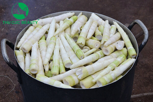 Nâng mũi ăn măng được không