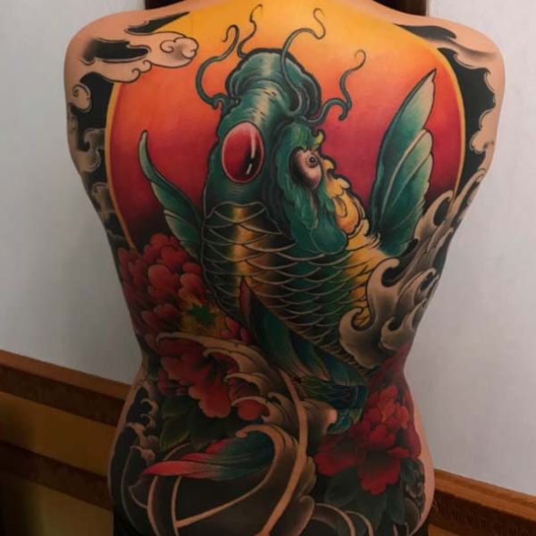 Tattoo chú cá chép hóa thành rồng màu sắc xanh