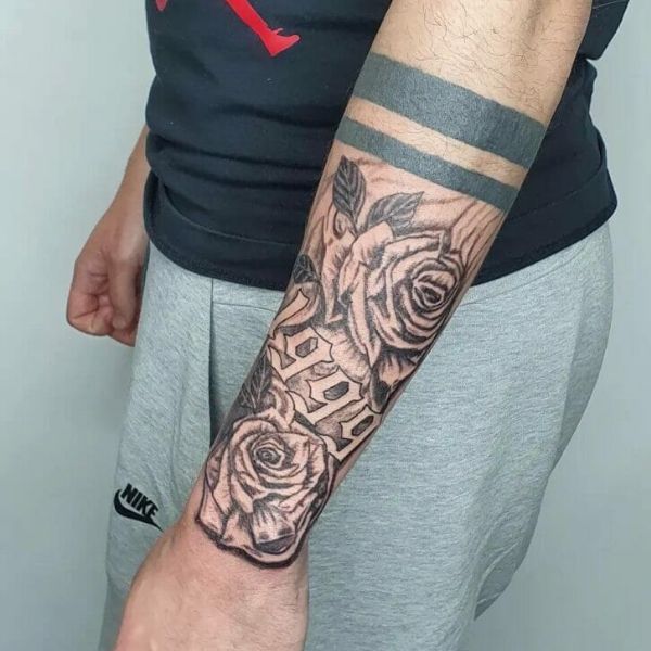 Tattoo cánh tay hoa hồng