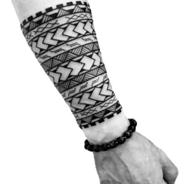 Tattoo cánh tay hoa văn
