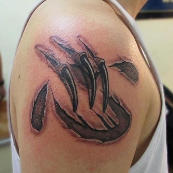 Tattoo chữ nhẫn móng vuốt đen 