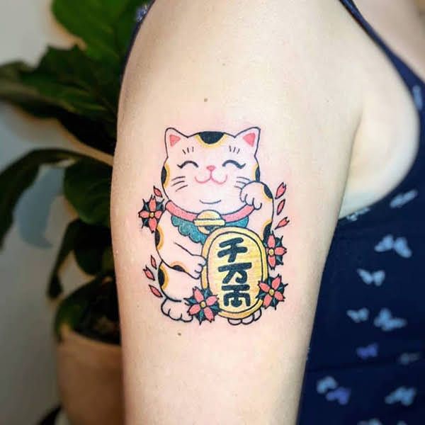 maneki neko tatoo mèo thần tài