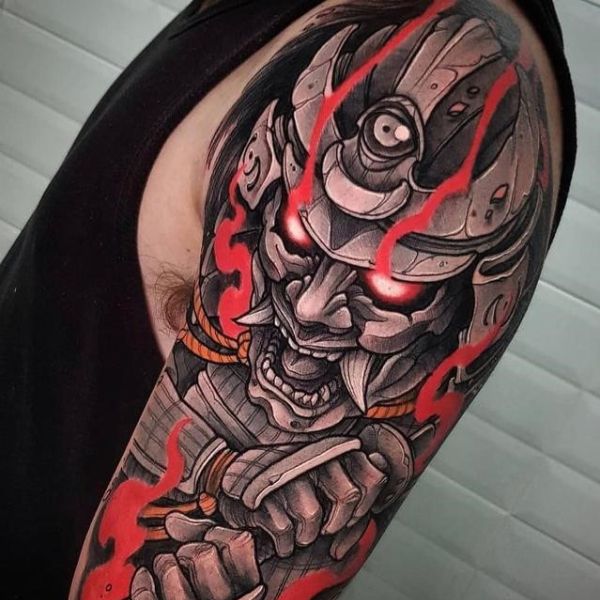 Tatoo samurai mặt quỷ ở bắp tay