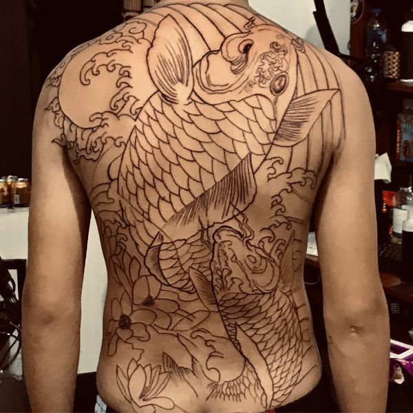 Khung tattoo chú cá chép hóa thành rồng kín lưng