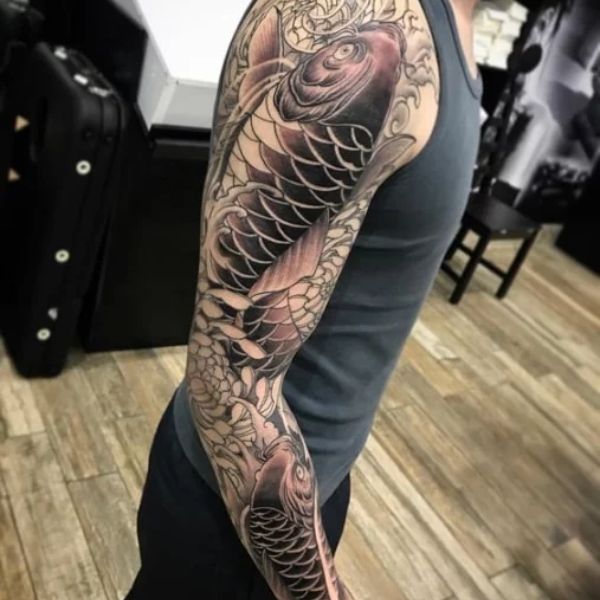 Tattoo cá chép vàng hóa thành rồng full tay
