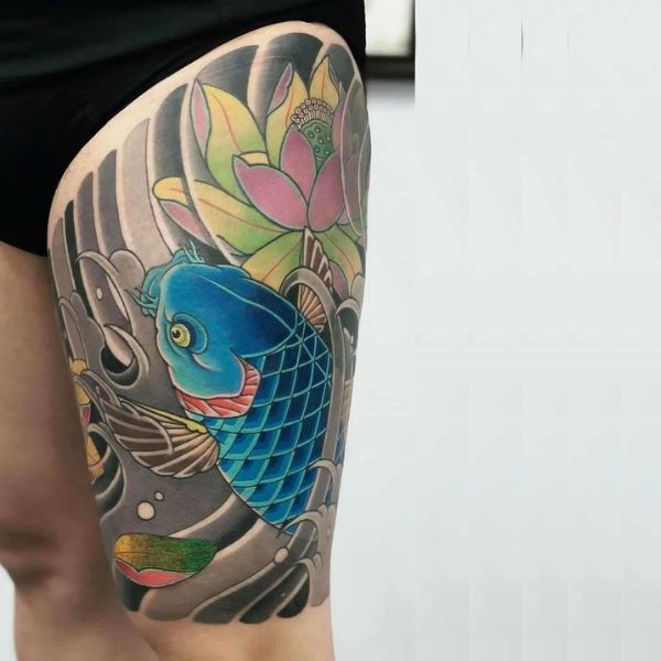 Tattoo chú cá chép hoa sen bắp chuối đem màu