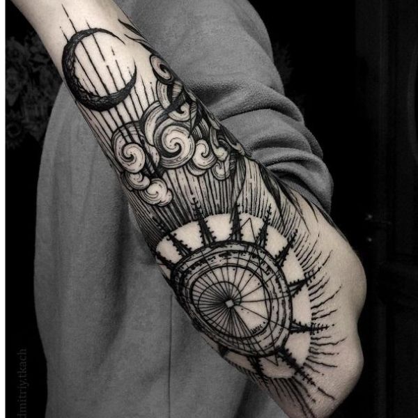 Tattoo cánh tay nam vũ trụ đẹp
