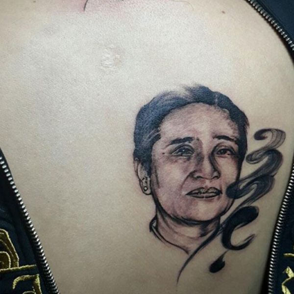 Tattoo chân dung phụ vương u 
