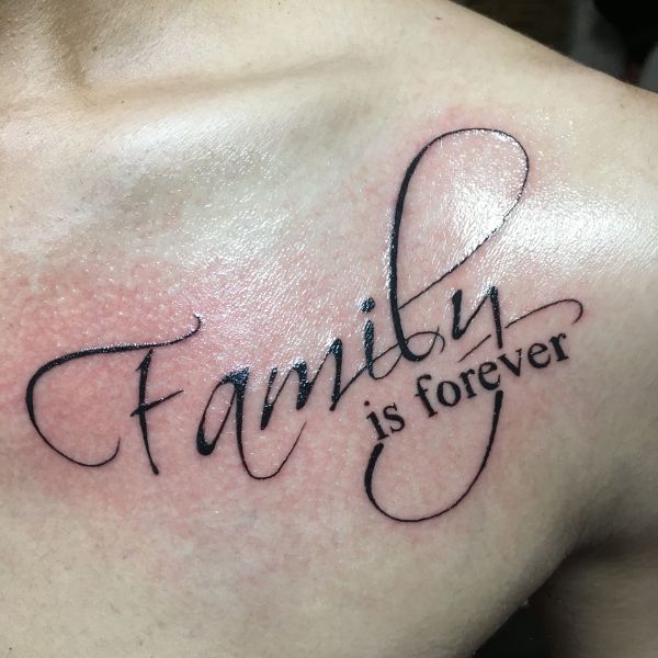 Tattoo chữ family đẹp cho nam