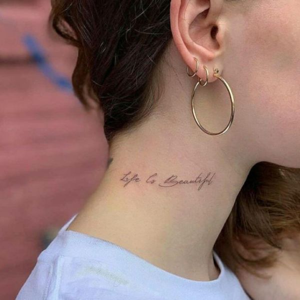 Tattoo chữ ở cổ đẹp mắt và ý nghĩa sâu sắc 