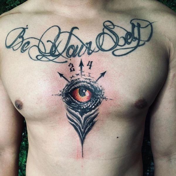 Tattoo chữ bên trên ngực nam