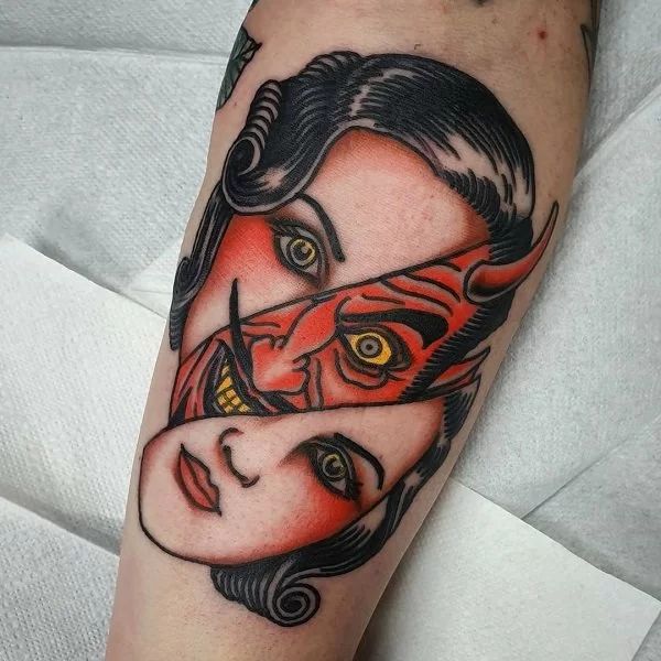 Tattoo cô gái mặt quỷ