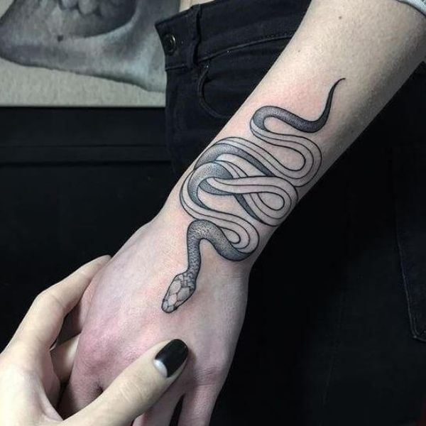 Tattoo con rắn cánh tay siêu chất dành cho nam