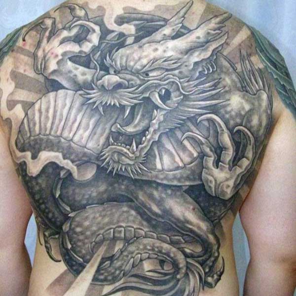 Tattoo con rồng bít lưng