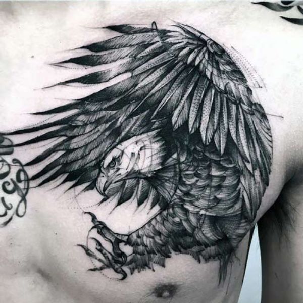 Tattoo đại bàng ở ngực