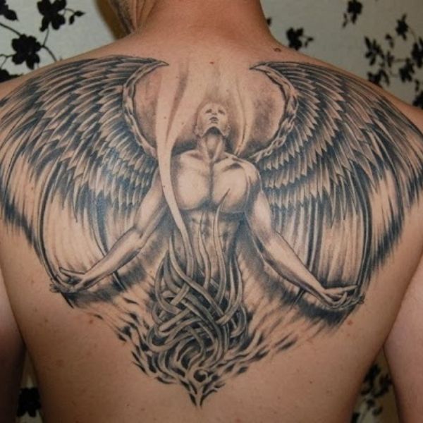 Tattoo đẹp cho nam ở lưng