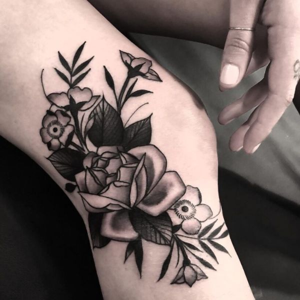 Tattoo đẹp ở đầu gối cho nữ