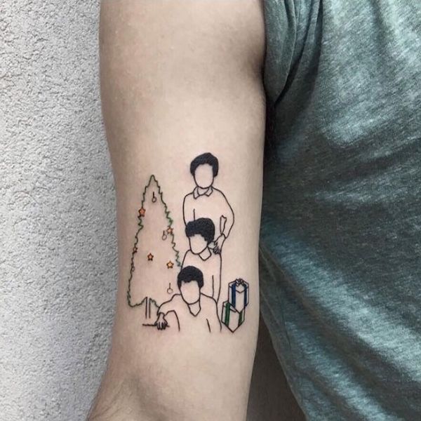 Tattoo mái ấm gia đình như hình họa chụp