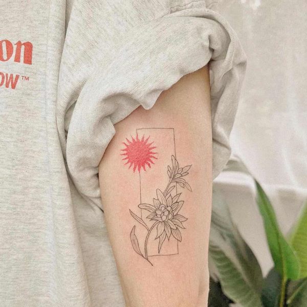 Tattoo hoa bỉ ngạn đơn giản