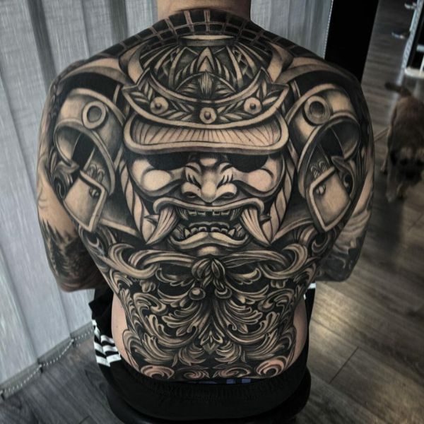 Tattoo kín lưng samurai