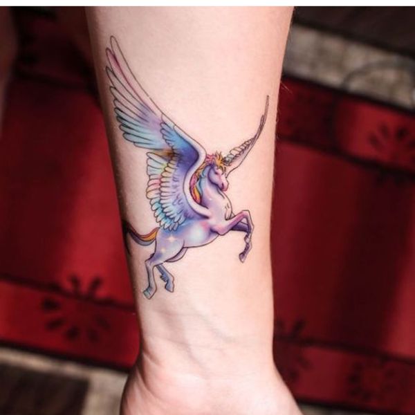 Tattoo kỳ lân với đôi cánh đẹp