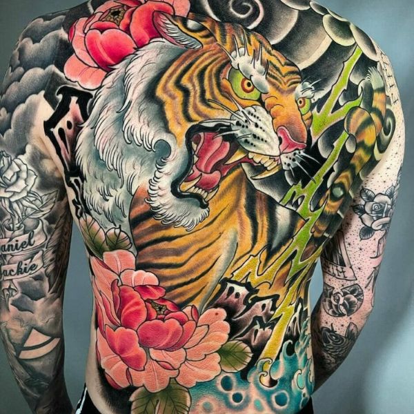 Tattoo lưng con hổ đẹp