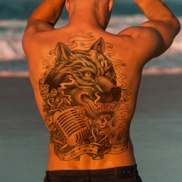 Tattoo lưng con sói