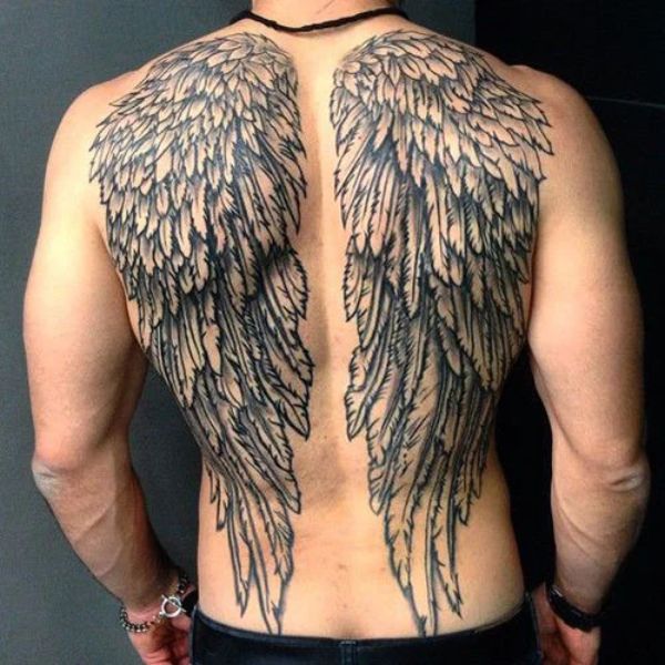 Tattoo lưng đôi cánh