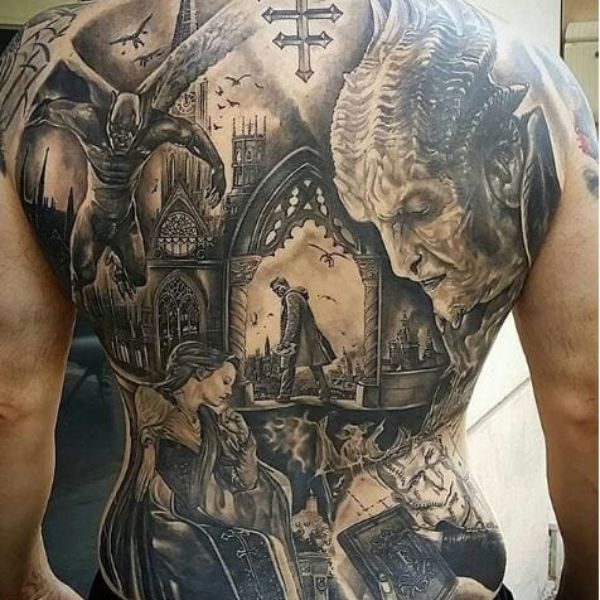 Tattoo lưng kín