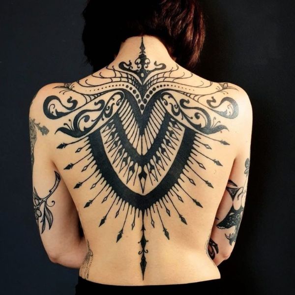 Tattoo lưng trên siêu đẹp cho nữ