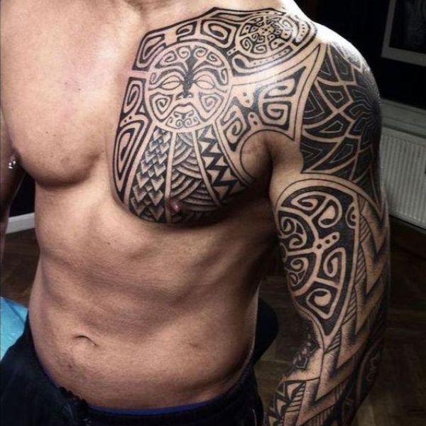 Tattoo maori bít tay