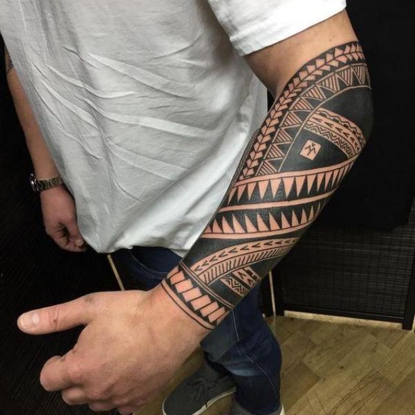 Tattoo maori nam cánh tay chất