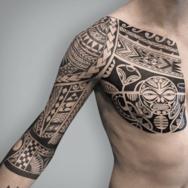 Tattoo maori nam
