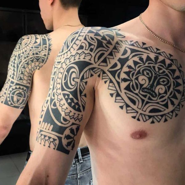 Tattoo maori ngực đẹp mắt mang lại nam