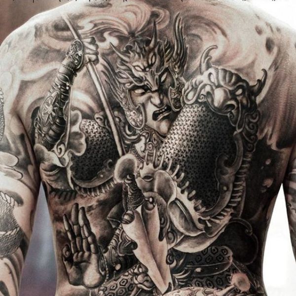 Tattoo mặt triệu vân đối địch
