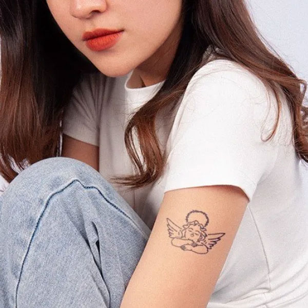 Tattoo mini cute bắp tay nữ
