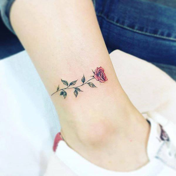 Tattoo mini cute hoa hồng