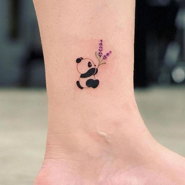 Tattoo mini cute ở chân