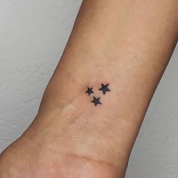 Tattoo mini đẹp ba ngôi sao