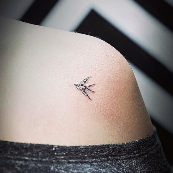 Tattoo mini đẹp chim én