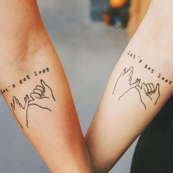 Tattoo mini ở tay cho cặp đôi