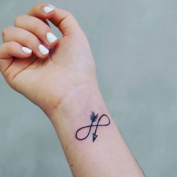 Tattoo nhỏ đẹp cho nữ ở tay