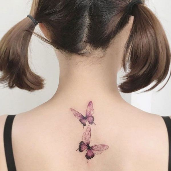 Tattoo nhỏ sau lưng