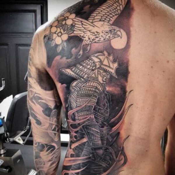Tattoo nửa lưng samurai