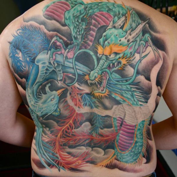 Tattoo phượng hoàng và rồng kín lưng