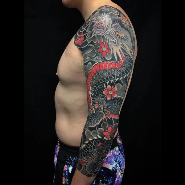 Tattoo dragon full tay